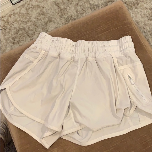 lululemon athletica Pants - Lululemon Tracker shorts - WHITE